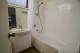 Queen studio Bathroom
 - Tudor Court Motor Lodge