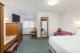 Adelaide Inn
 - Adelaide Inn