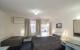 Queen room
 - Applegum Inn