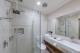 DLX Suite-Bathroom
 - Quality Hotel Canterbury International