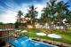 Castaways
 - Castaways Resort & Spa Mission Beach