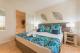 Cayman Villas Port Douglas
 - Cayman Villas Port Douglas