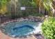 Pool
 - Smart Motels Bert Hinkler