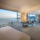 One bedroom suite
 - DoubleTree by Hilton Cairns