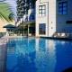 Pool
 - Parkside Hotel & Apartments