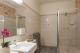 Apartment Bathroom
 - Highlander Motor Inn & Apartments