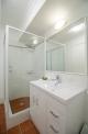 En suite bathroom
 - Hillarys Harbour Resort