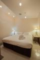 Bedroom 2
 - Hopkins Manor
