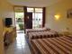 Cosy Family Room
 - Jacksons Motor Inn