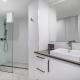 Mantra Coolangatta Beach - Bathroom
 - Mantra Coolangatta Beach
