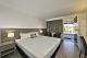 Executive King Room
 - Smart Motels Bert Hinkler