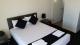 Queen Room
 - Dooleys Tavern & Motel Capella
