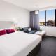 Mercure Melbourne Albert Park Accommodation Room
 - Mercure Melbourne Albert Park