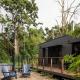 Ponti
 - Misty View Cottages Montville