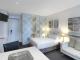 Studio Exec
 - Oaks Melbourne on Collins Hotel