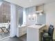 Studio Exec High
 - Oaks Melbourne on Collins Hotel
