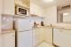 1 Bedroom - kitchen
 - Oakwood Hotel & Apartments Brisbane