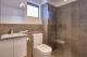 Deluxe Queen room bathroom
 - Olde Tudor Hotel