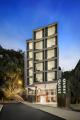 Hotel
 - Quest Mounts Bay Road
