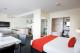 Studio Deluxe Spa Suite
 - Rydges Mount Panorama Bathurst